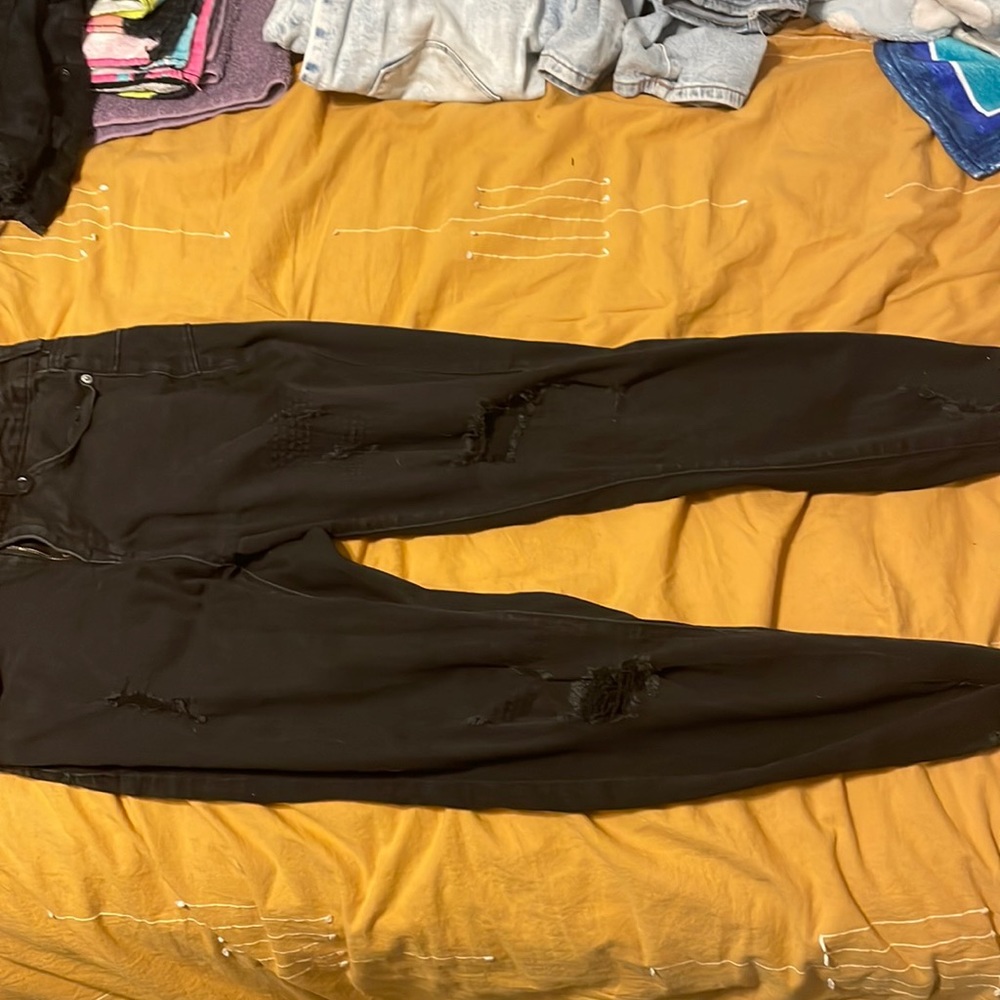 Black skinny jeans